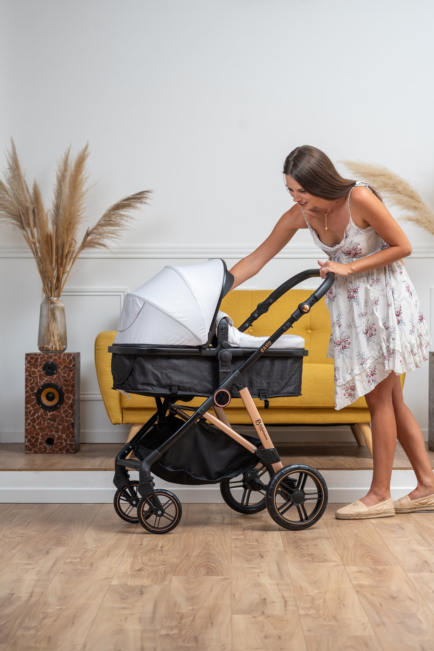 BEBELISSIMO - Poussette combinée trio 3 en 1 - siège auto 0+ CAVO – nacelle –  base Isofix - jambes de force – jusqu’à 22kg - Beige